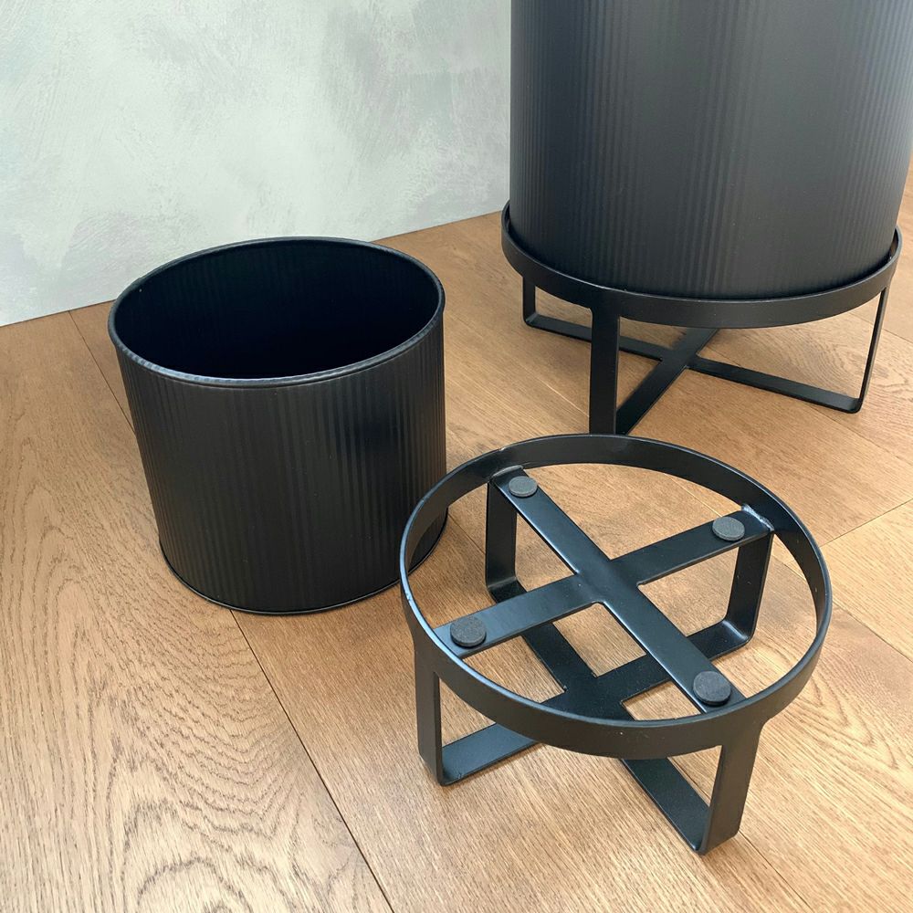 アイアンプランター ウィズブラックスタンド H31.5 | upstairs outdoor